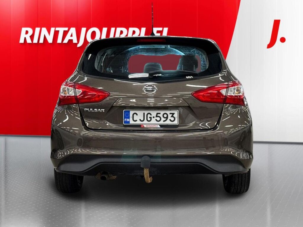 Nissan Pulsar 2015 Ruskea (beige)