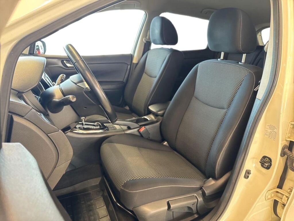 Nissan Pulsar 2015 Valkoinen