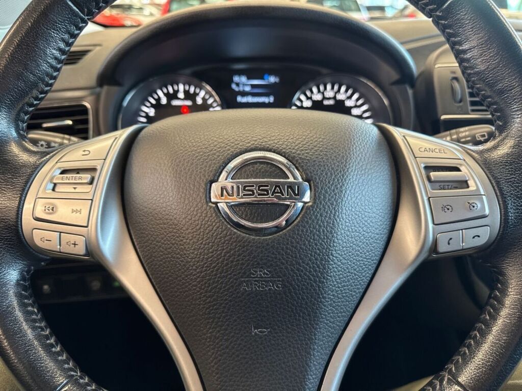 Nissan Pulsar 2015 Valkoinen