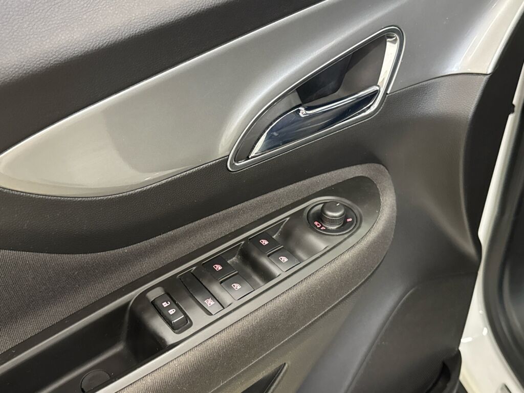 Opel Mokka 2015 Valkoinen