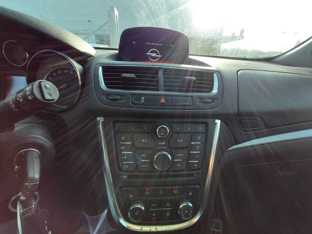 Opel Mokka 2015 Valkoinen