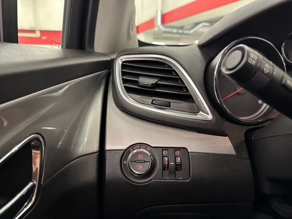 Opel Mokka 2015 Valkoinen