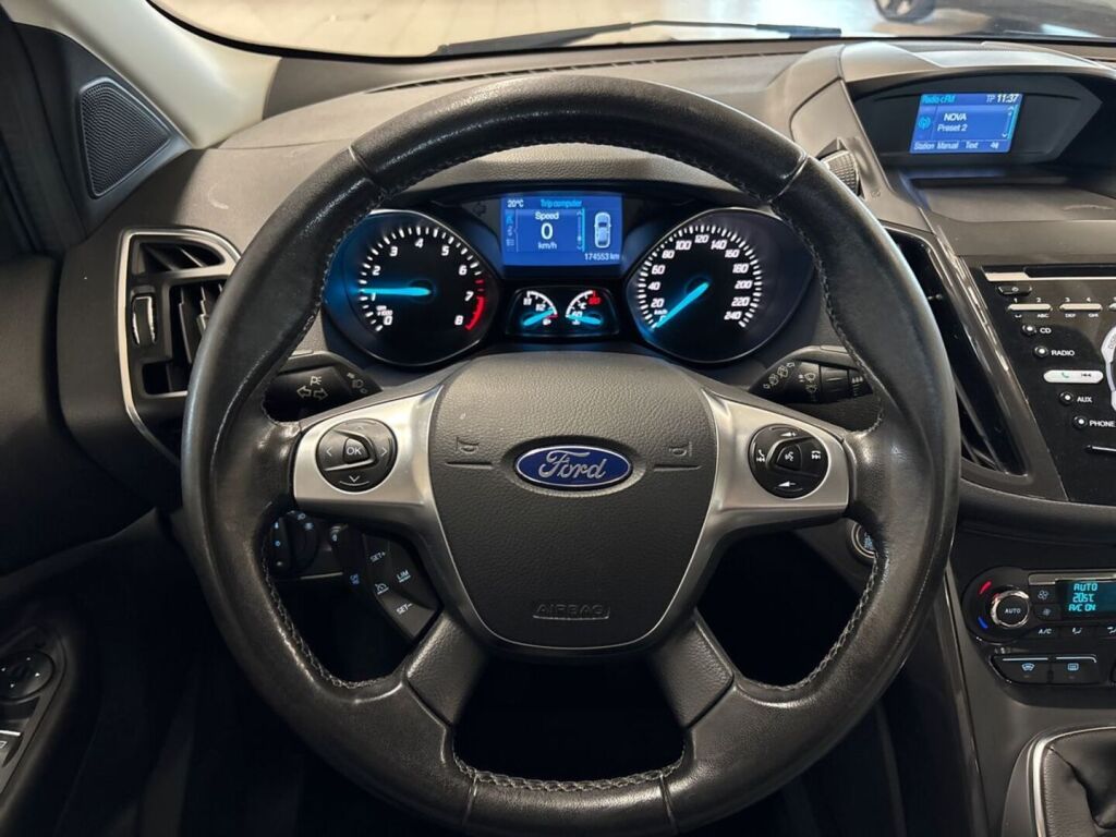 Ford Kuga 2015 Ruskea (beige)