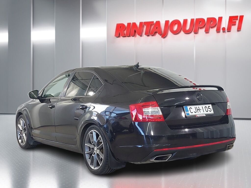 Skoda Octavia 2014 Musta
