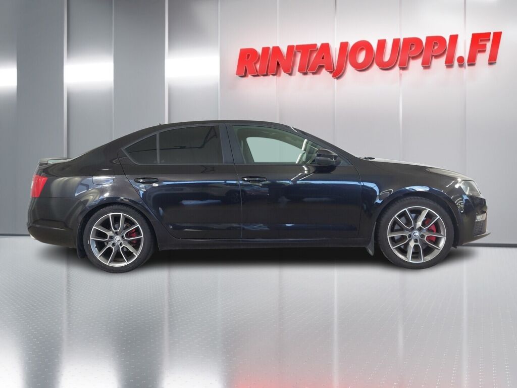 Skoda Octavia 2014 Musta