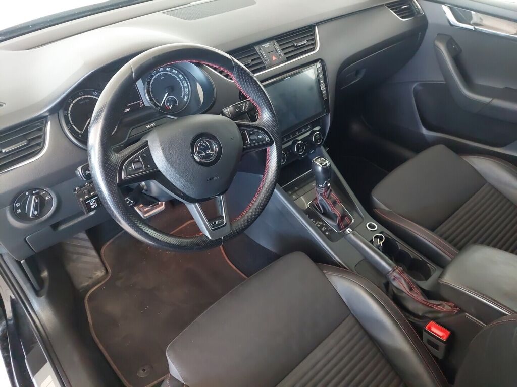 Skoda Octavia 2014 Musta
