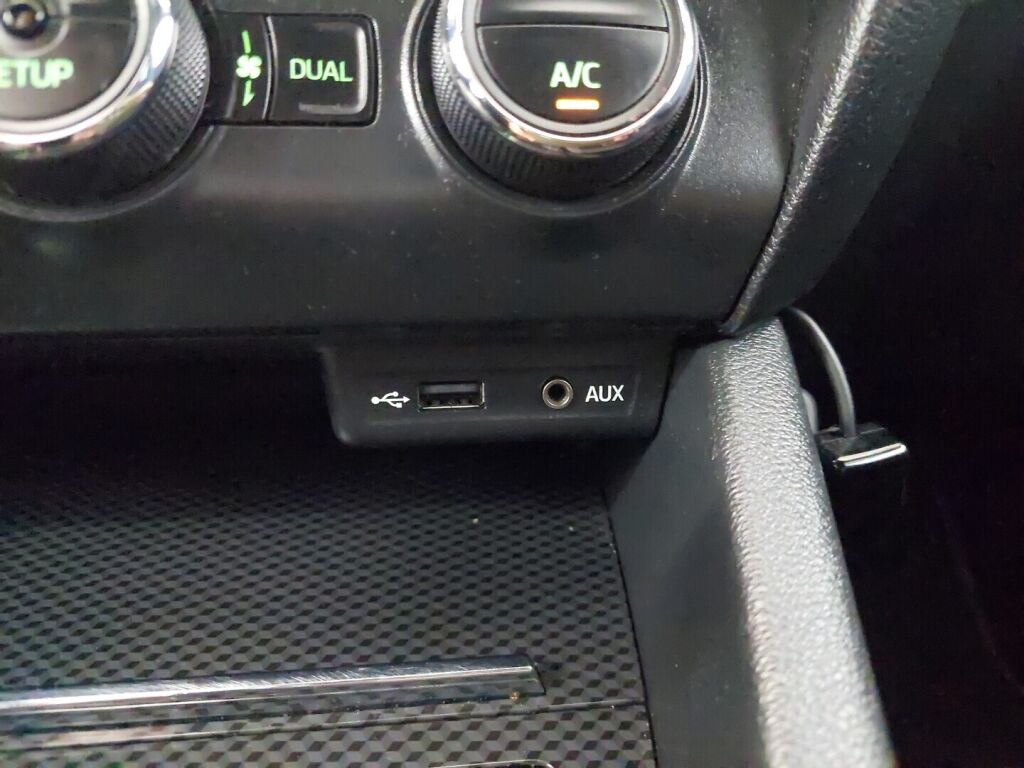 Skoda Octavia 2014 Musta