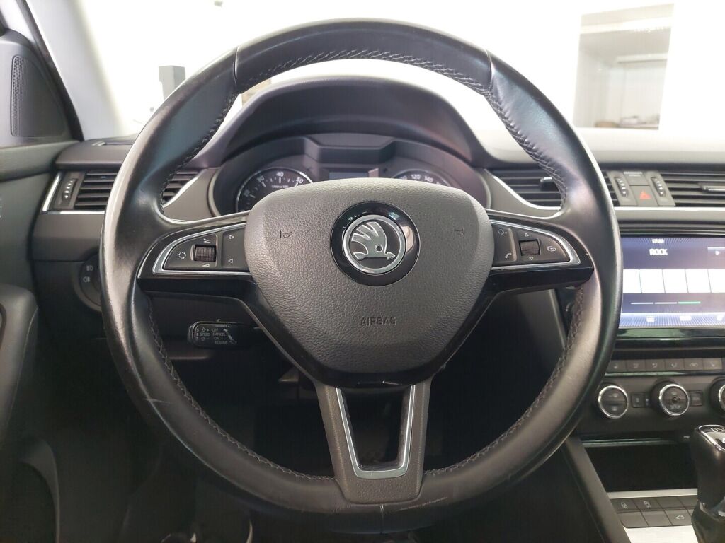 Skoda Octavia 2014 Valkoinen