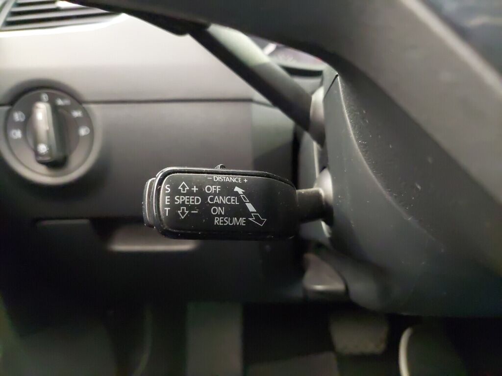 Skoda Octavia 2014 Valkoinen