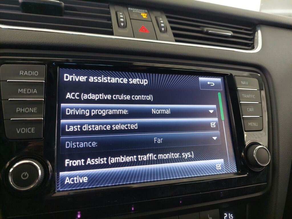 Skoda Octavia 2014 Valkoinen