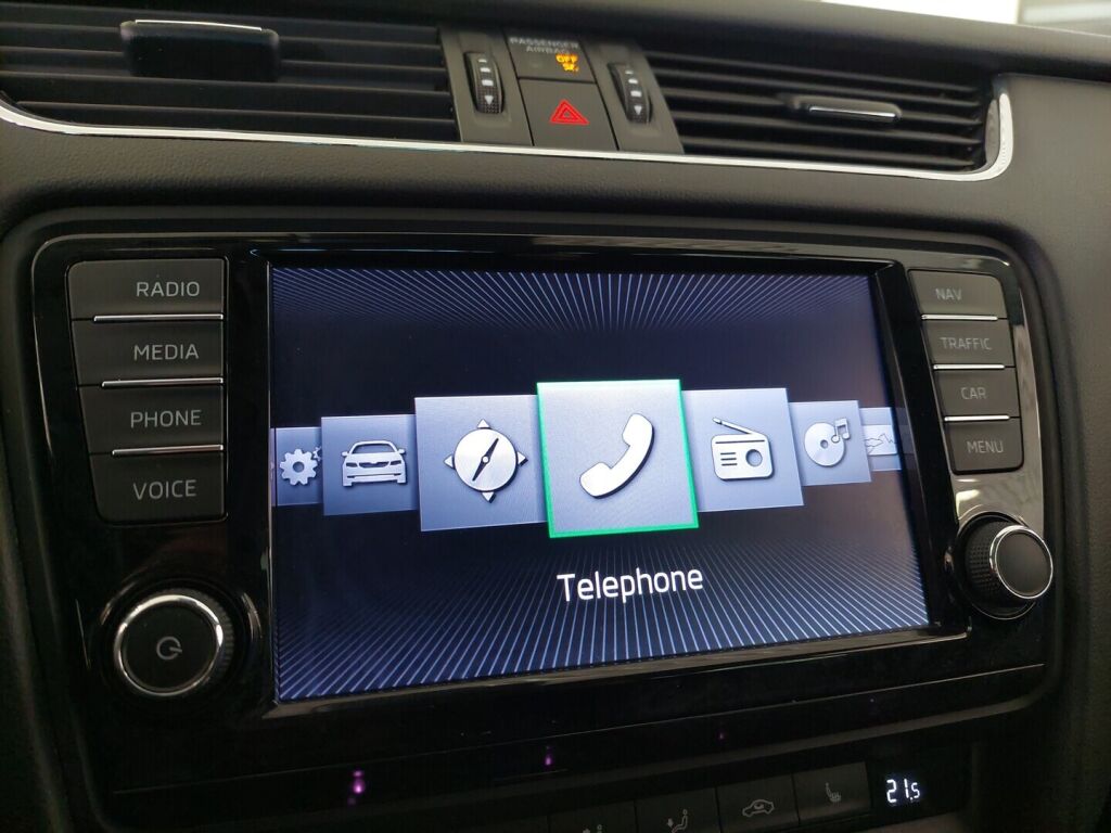 Skoda Octavia 2014 Valkoinen