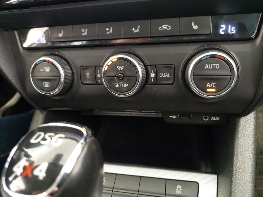 Skoda Octavia 2014 Valkoinen