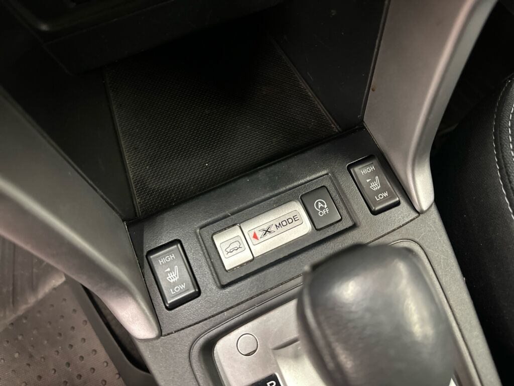 Subaru Forester 2014 Harmaa