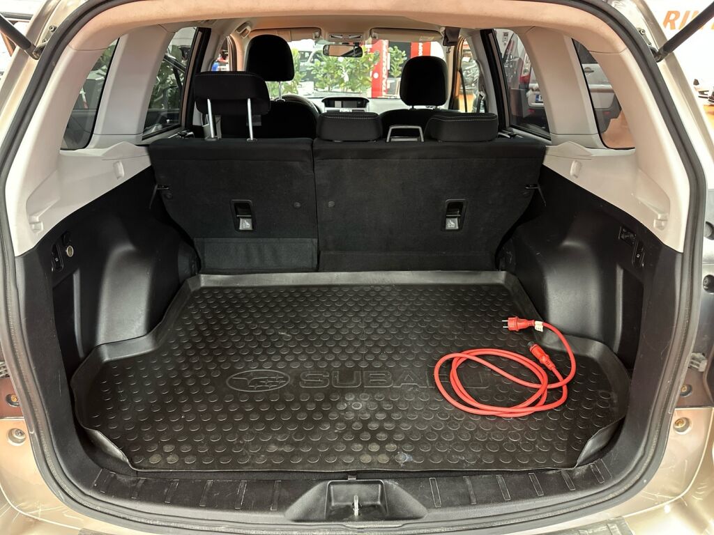 Subaru Forester 2014 Harmaa