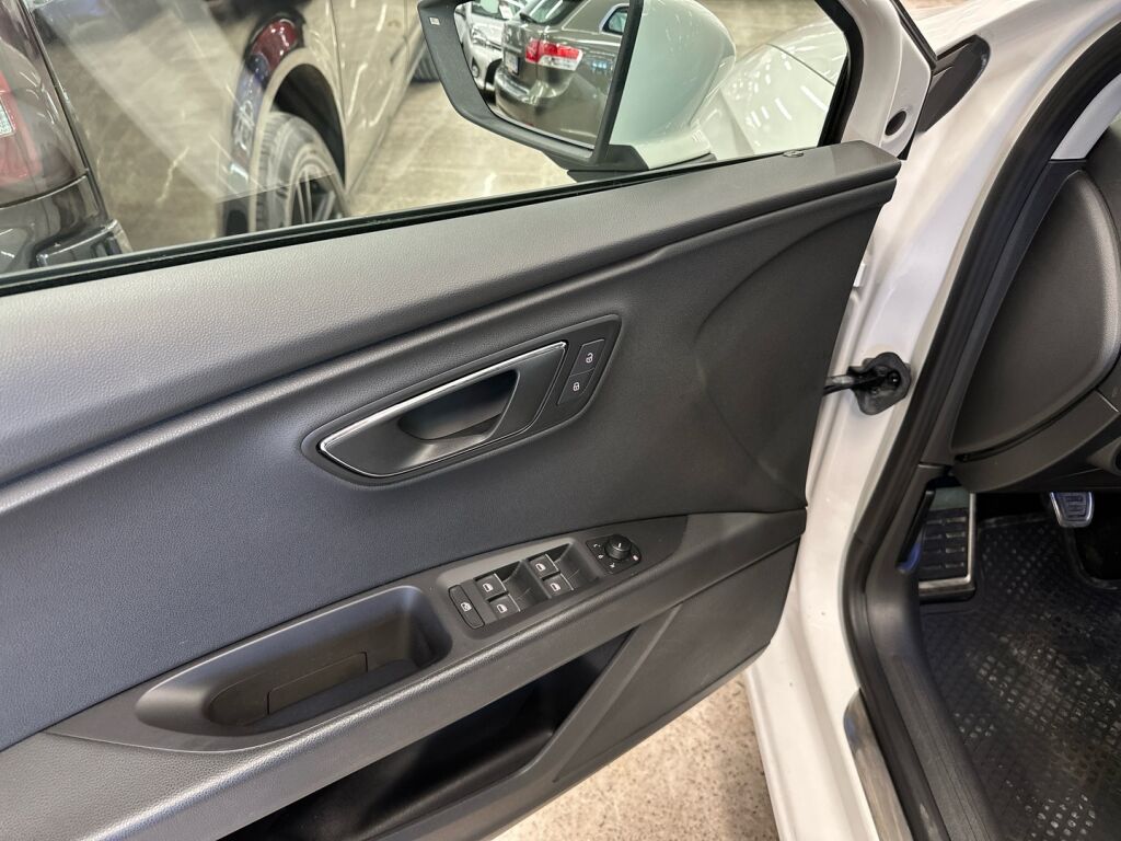 Seat Leon ST 2014 Valkoinen