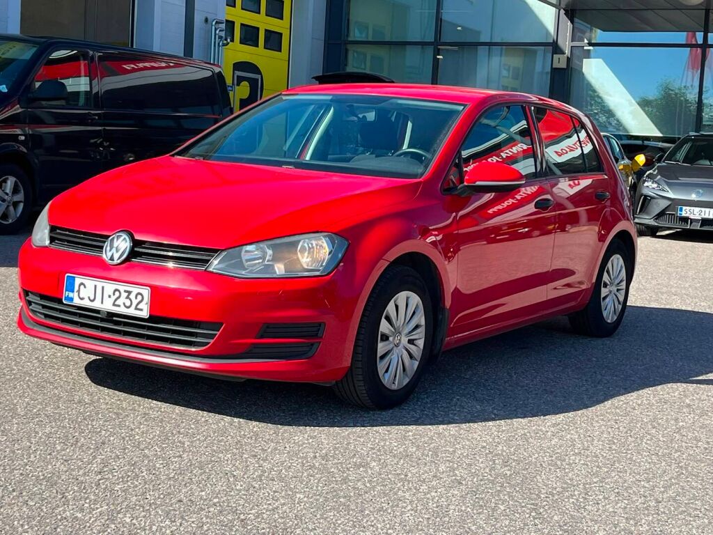 Volkswagen Golf 2014 Punainen