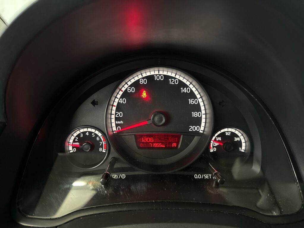 Volkswagen up! 2014 Valkoinen