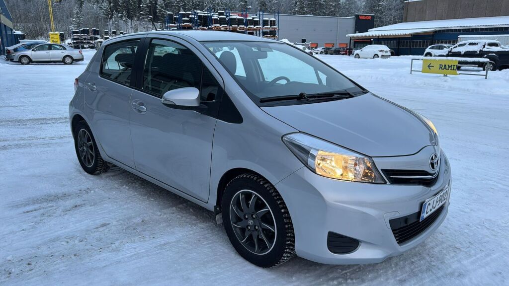 Toyota Yaris 2014 Hopea
