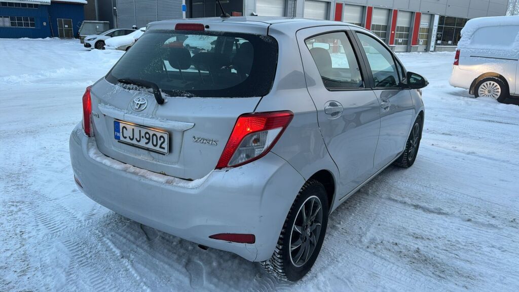 Toyota Yaris 2014 Hopea