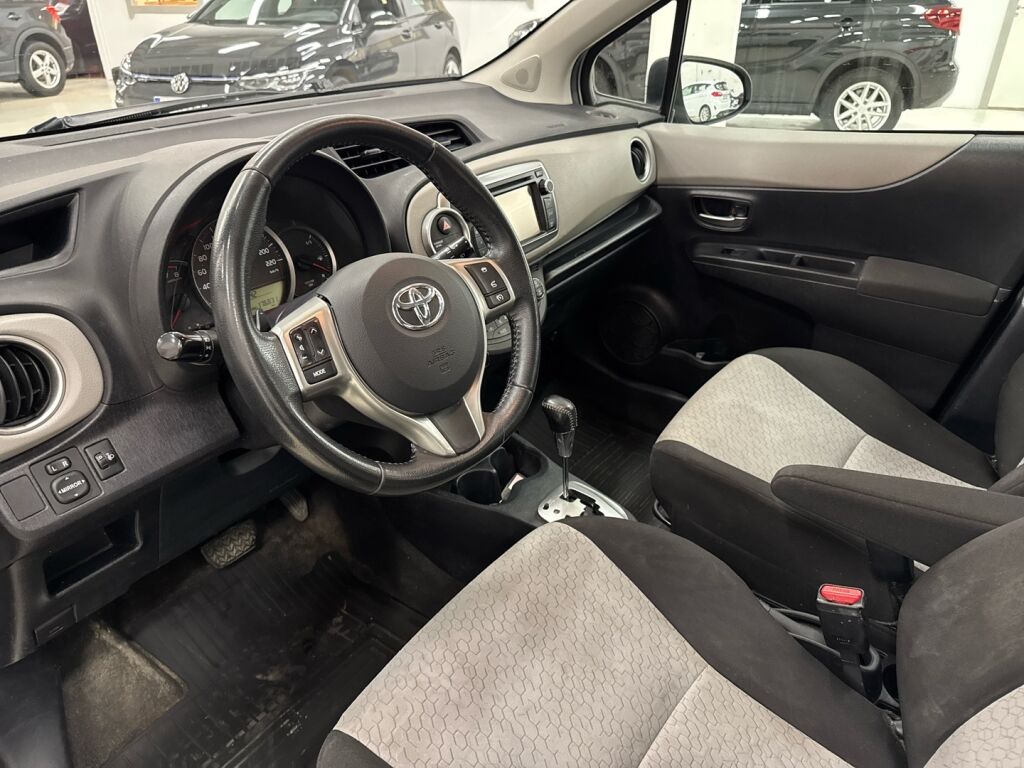 Toyota Yaris 2014 Hopea