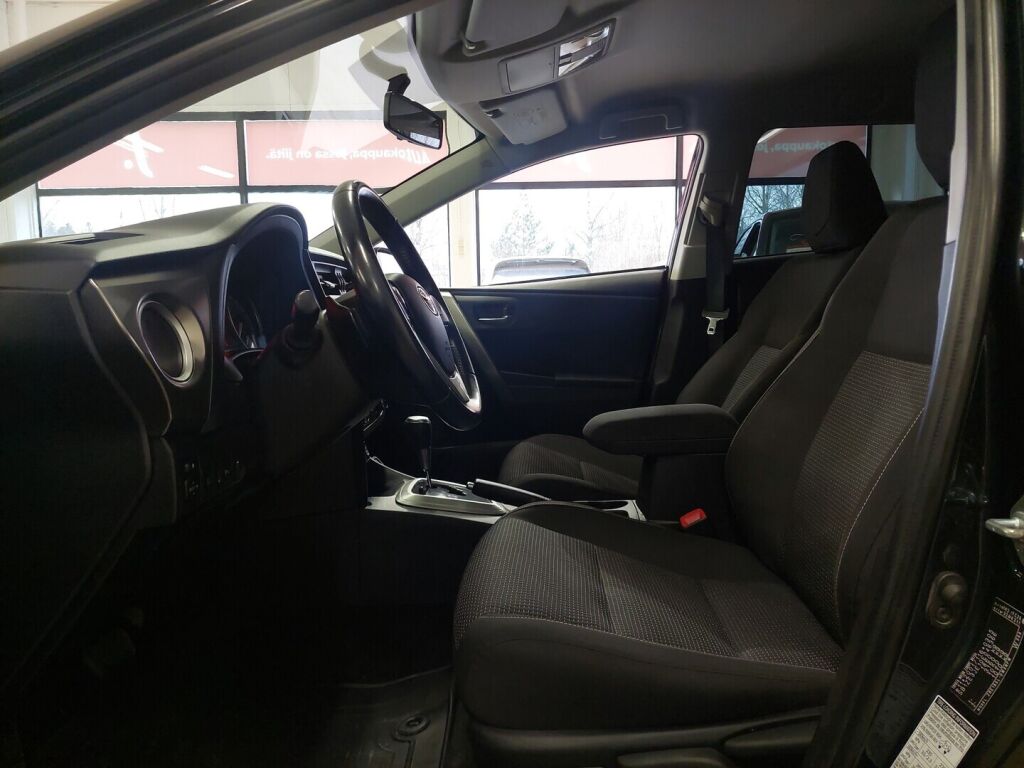 Toyota Auris 2014 Harmaa