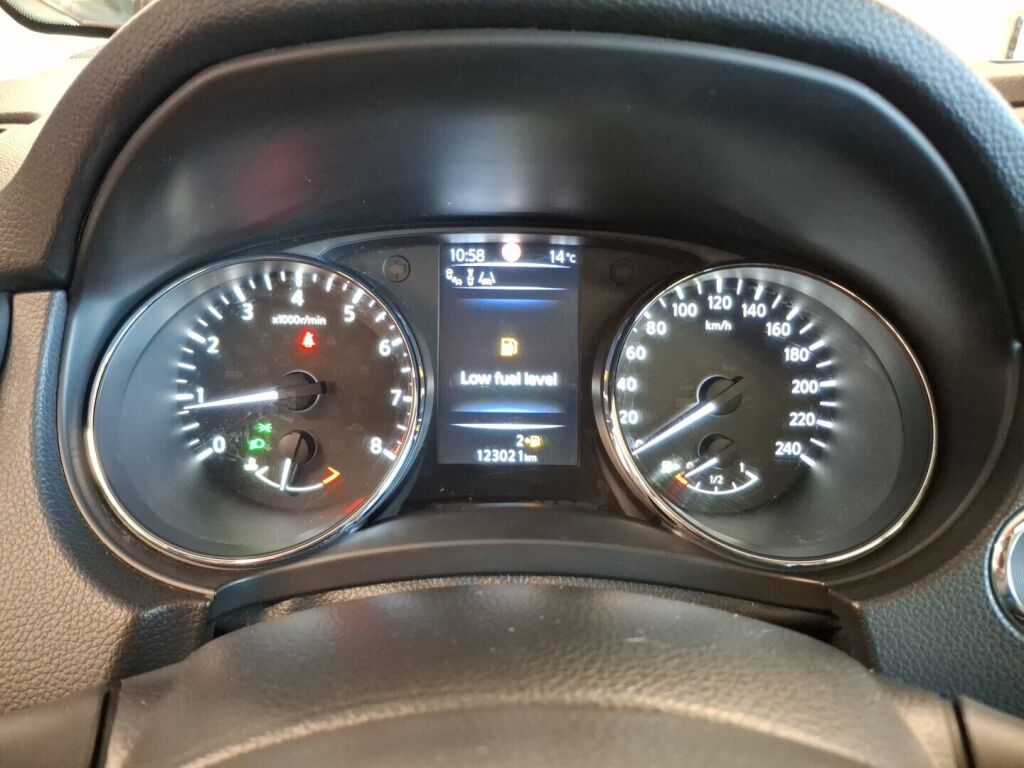 Nissan Qashqai 2014 Violetti