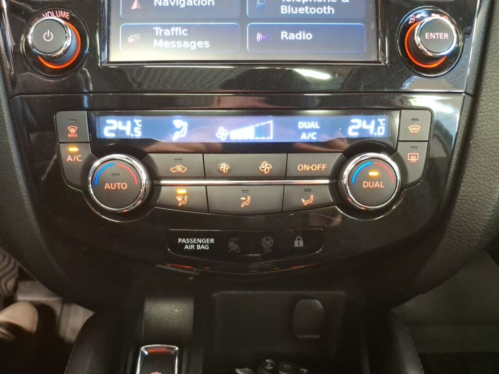 Nissan Qashqai 2014 Violetti