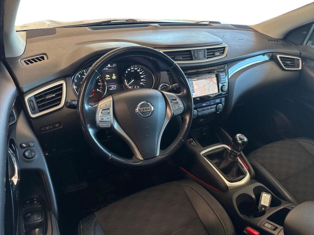 Nissan Qashqai 2014 Valkoinen
