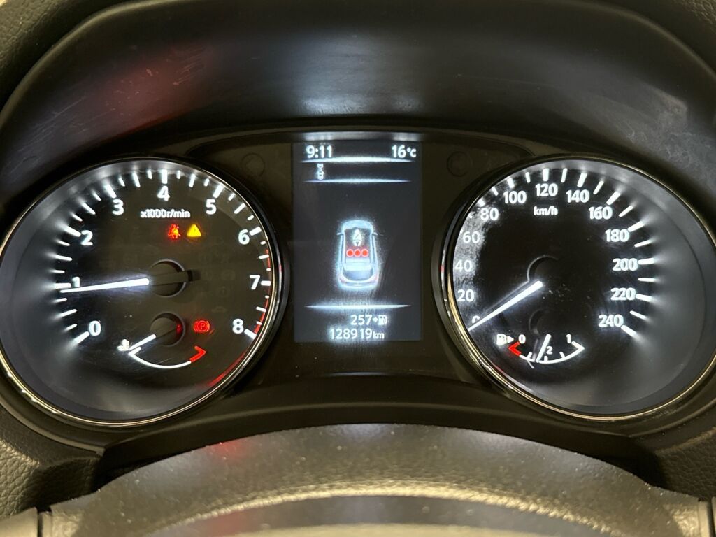 Nissan Qashqai 2014 Musta