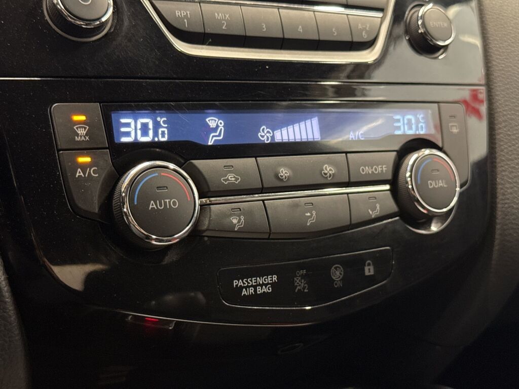 Nissan Qashqai 2014 Musta