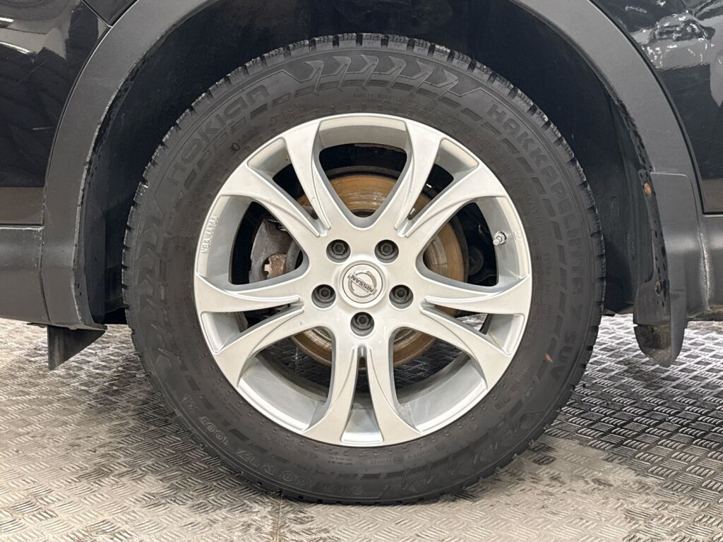 Nissan Qashqai 2014 Musta