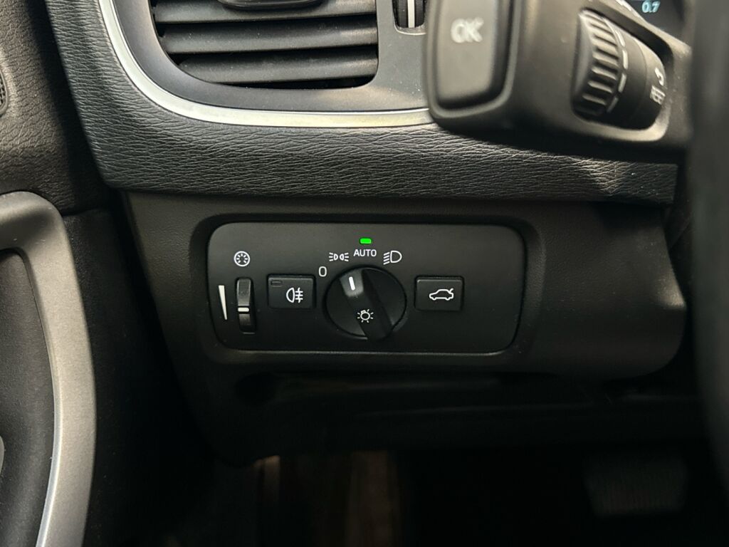 Volvo V40 2014 Harmaa