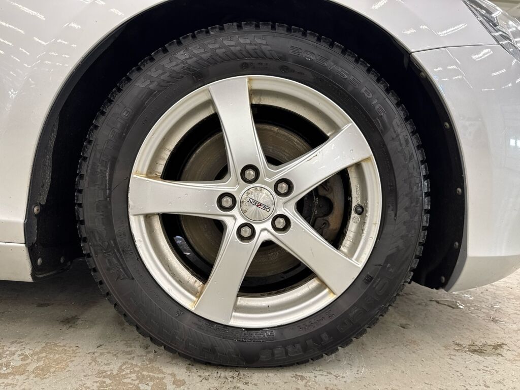 Volvo V40 2014 Harmaa