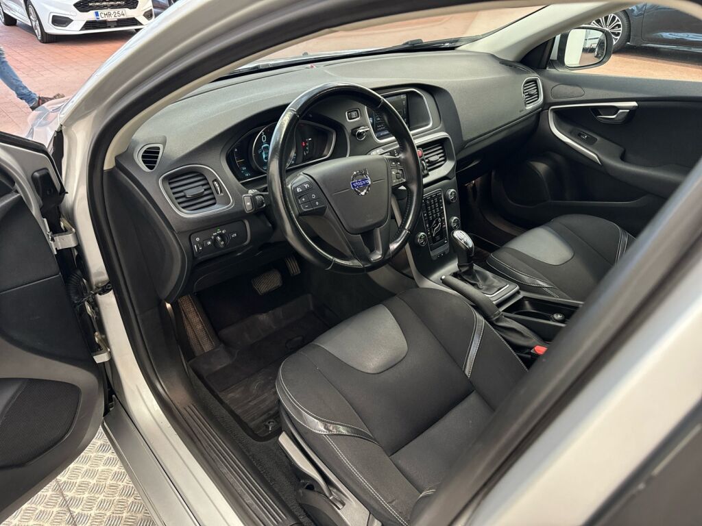 Volvo V40 2014 Harmaa