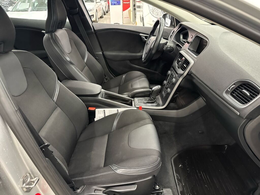 Volvo V40 2014 Harmaa