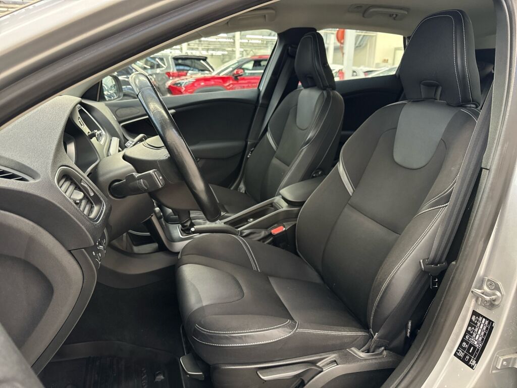 Volvo V40 2014 Harmaa