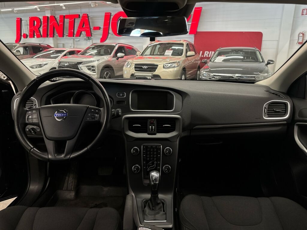 Volvo V40 2014 Musta