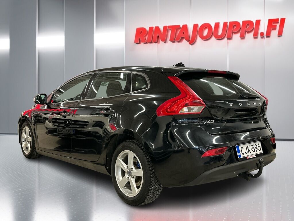 Volvo V40 2014 Musta
