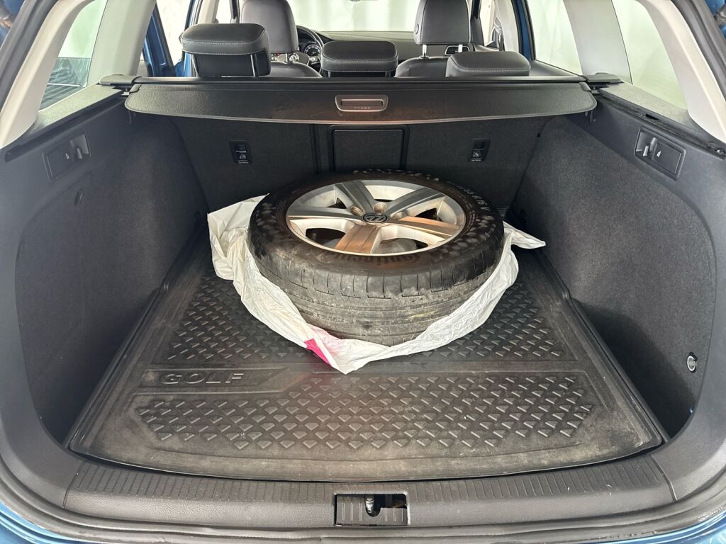 Volkswagen Golf 2014 Sininen