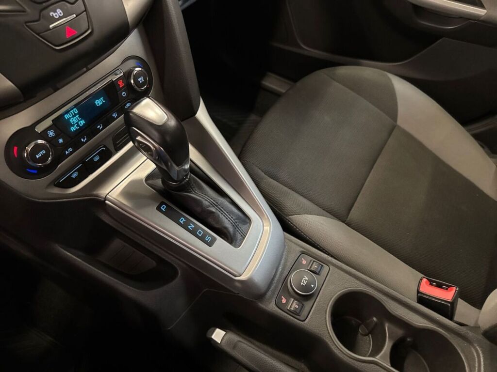 Ford Focus 2014 Sininen