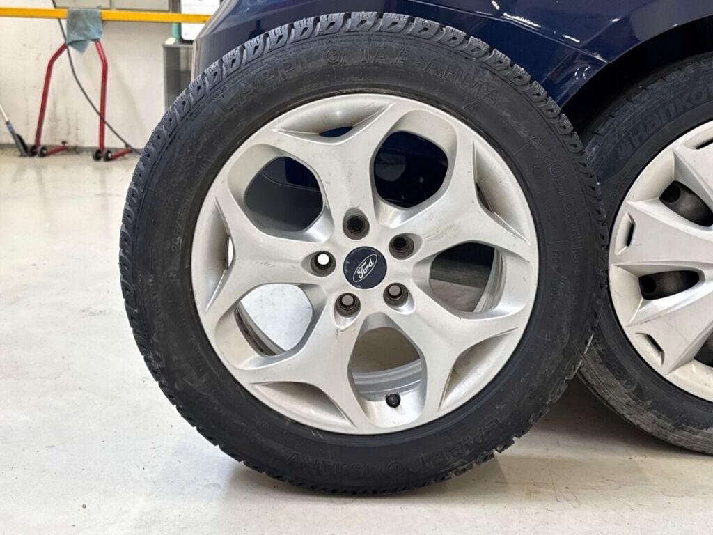 Ford Focus 2014 Sininen