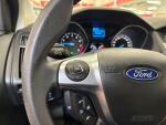 Ford Focus 2014 Sininen