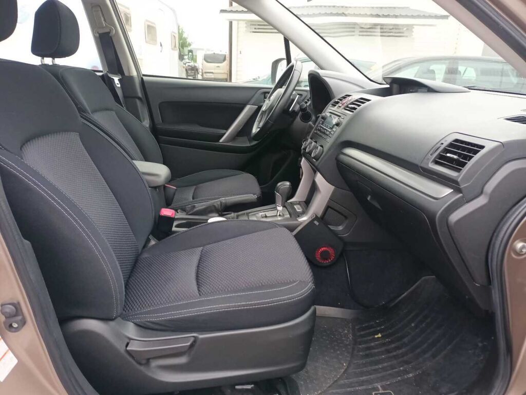 Subaru Forester 2014 Harmaa