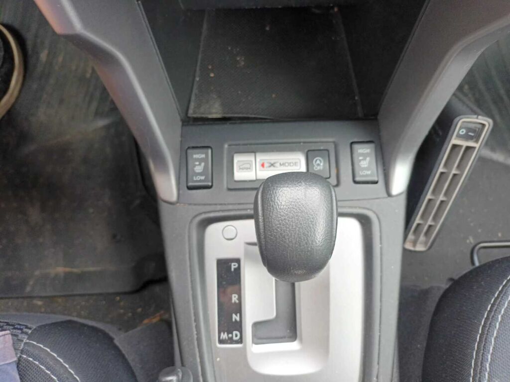 Subaru Forester 2014 Harmaa