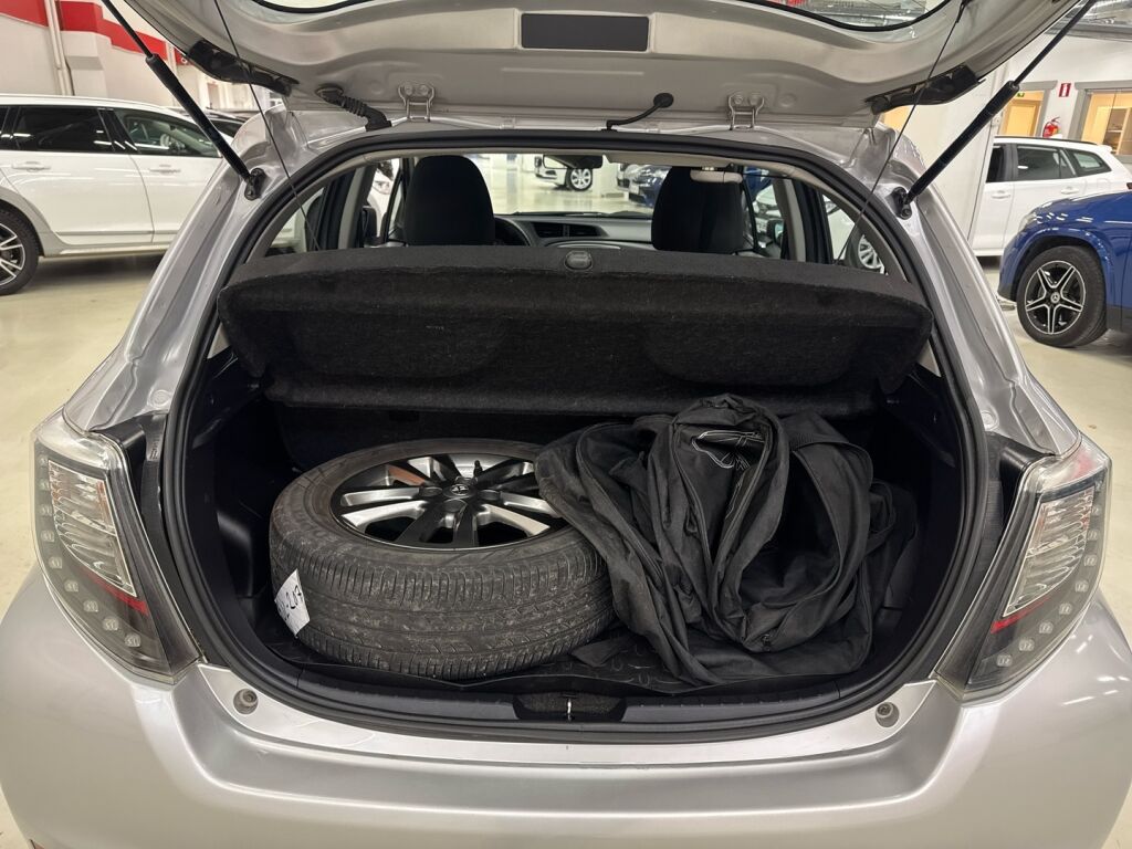 Toyota Yaris 2014 Hopea