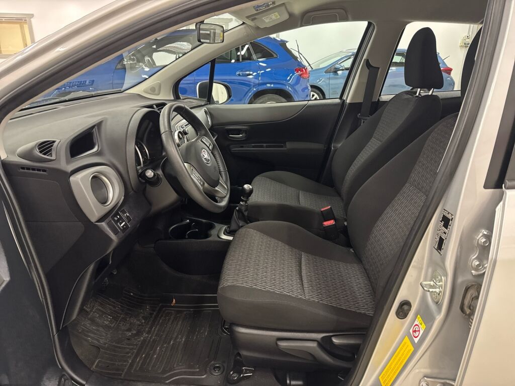 Toyota Yaris 2014 Hopea