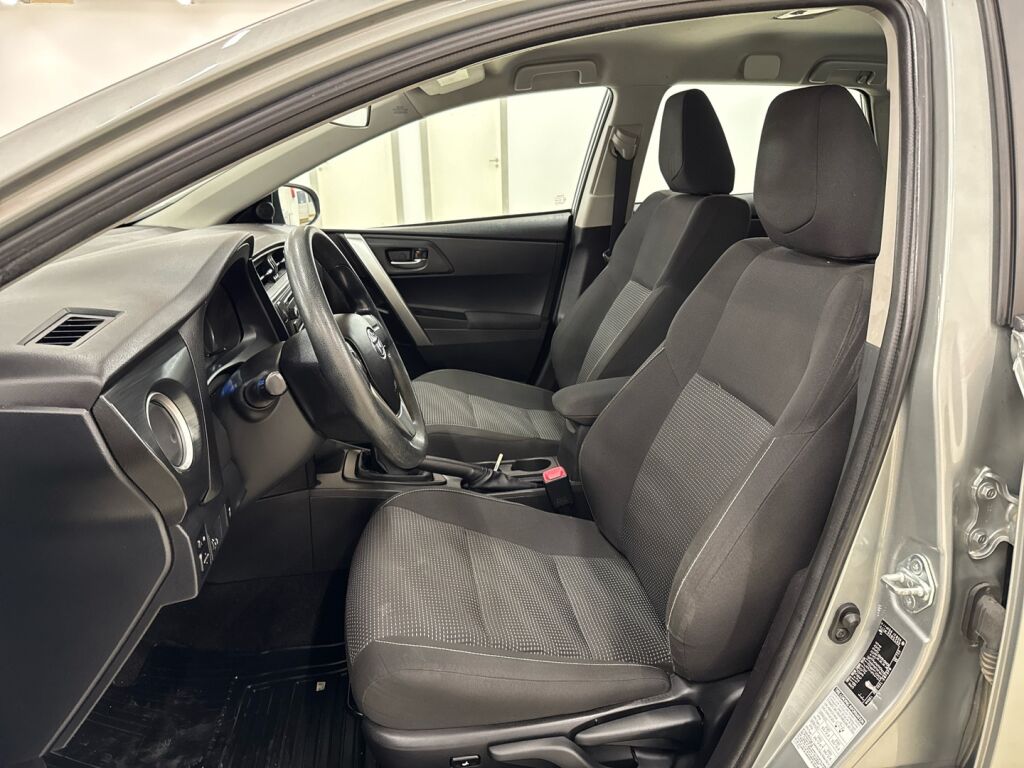 Toyota Auris 2014 Harmaa
