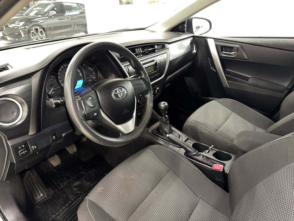 Toyota Auris 2014 Harmaa