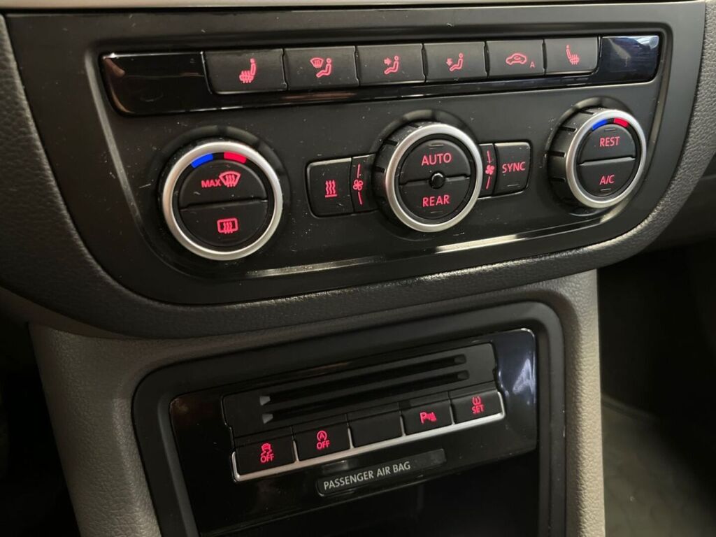 Seat Alhambra 2014 Punainen