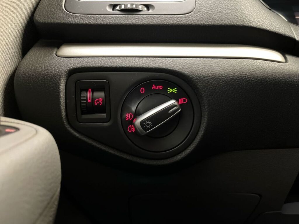 Seat Alhambra 2014 Punainen